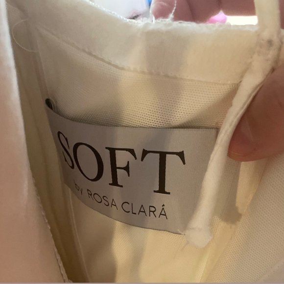 Soft by Rosa Clara beaded wedding gown or grad dress - Picture 9 of 10